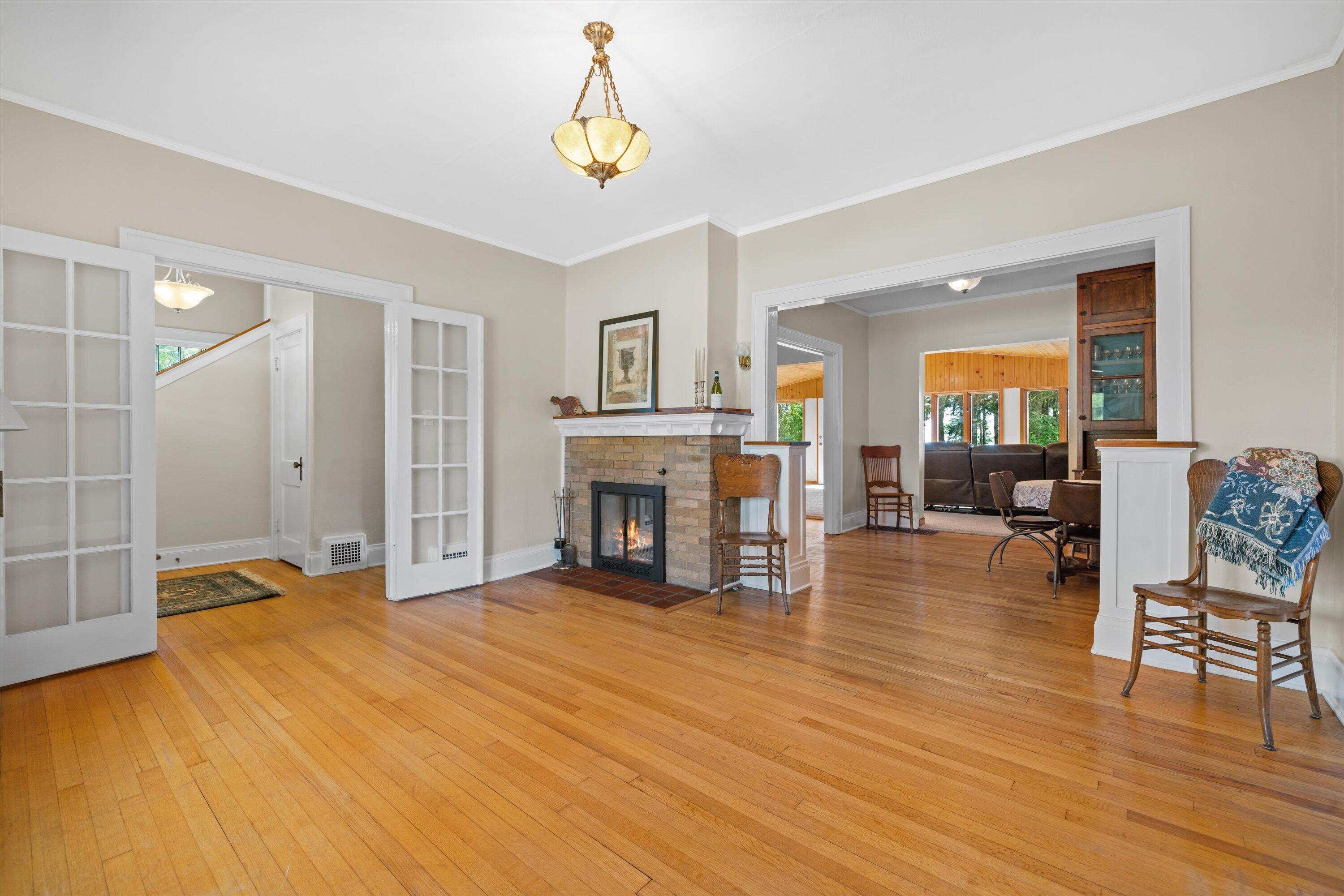 1341 Sheridan Road Somers, WI 53140 - Photo 12 of 46 family room
