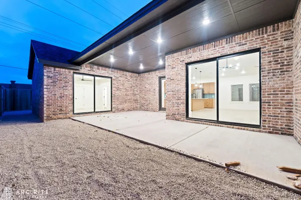 $2,700 | 4523 22nd Place, Lubbock, TX 79407