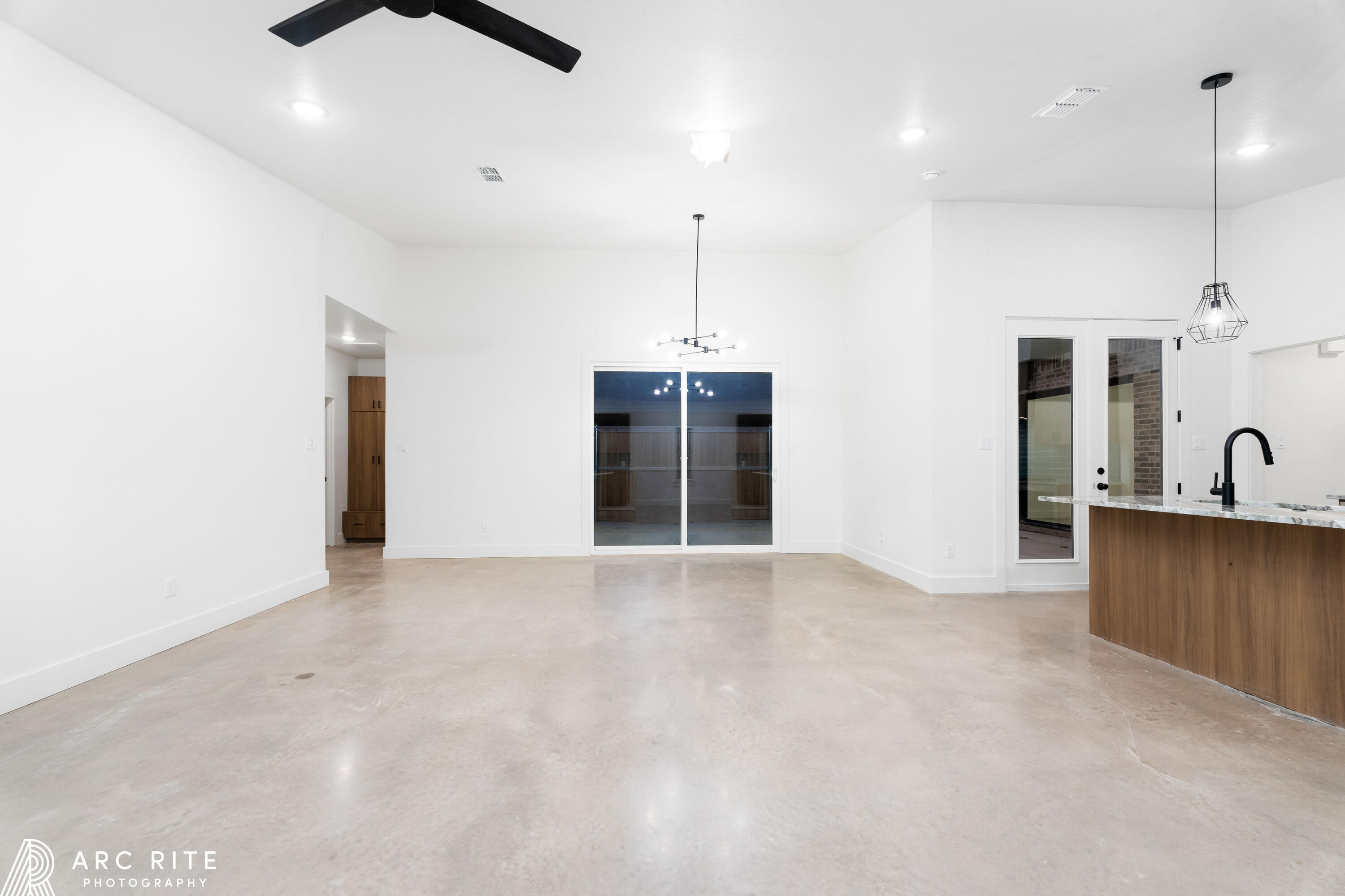 4523 22nd Place Lubbock, TX 79407 - Photo 5 of 29 452322ndPl-24