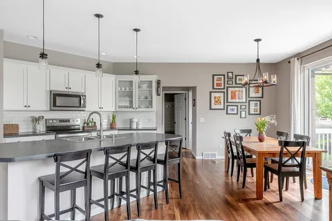$699,999 | 334 Basilica Parkway, Verona, WI 53593