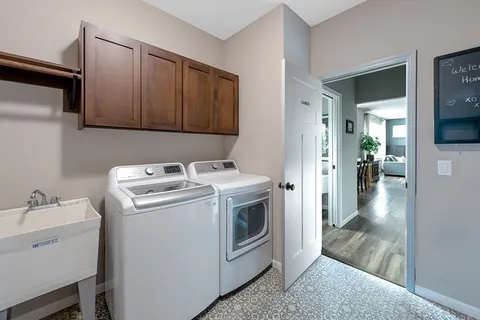 $699,999 | 334 Basilica Parkway, Verona, WI 53593