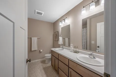 $699,999 | 334 Basilica Parkway, Verona, WI 53593