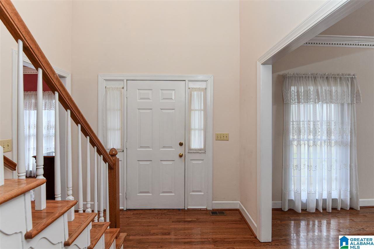204 Newgate Circle Alabaster, AL 35007 - Photo 3 of 50