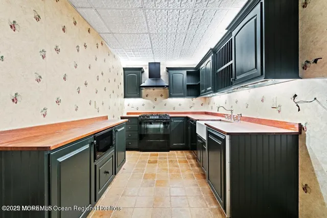 $25,000 | 18 Sheraton Lane, Rumson, NJ 07760