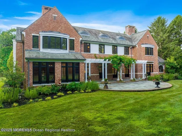 $25,000 | 18 Sheraton Lane, Rumson, NJ 07760