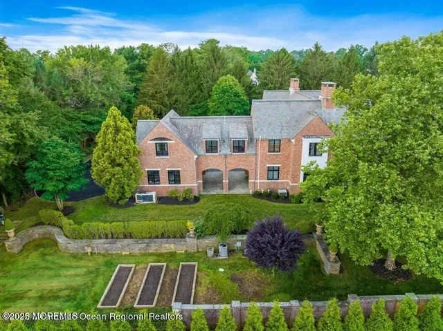 $25,000 | 18 Sheraton Lane, Rumson, NJ 07760