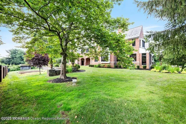 $25,000 | 18 Sheraton Lane, Rumson, NJ 07760