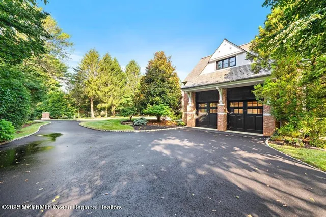 $25,000 | 18 Sheraton Lane, Rumson, NJ 07760