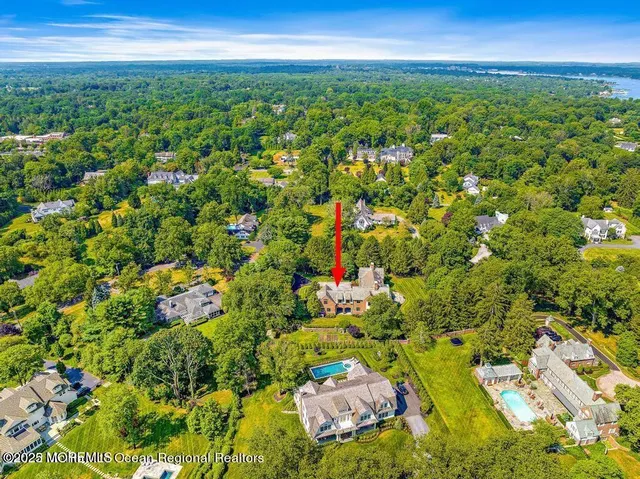 $25,000 | 18 Sheraton Lane, Rumson, NJ 07760