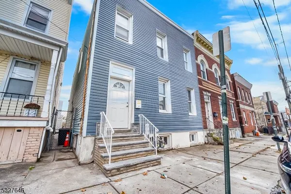$2,600 | 318 South 7th Street, Unit 1, Elizabeth, NJ 07202