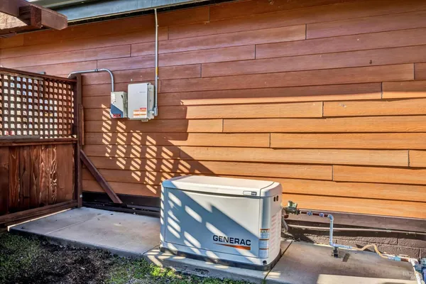 $870,000 | 1900 Stagecoach Canyon Road, Pope Valley, CA 94567