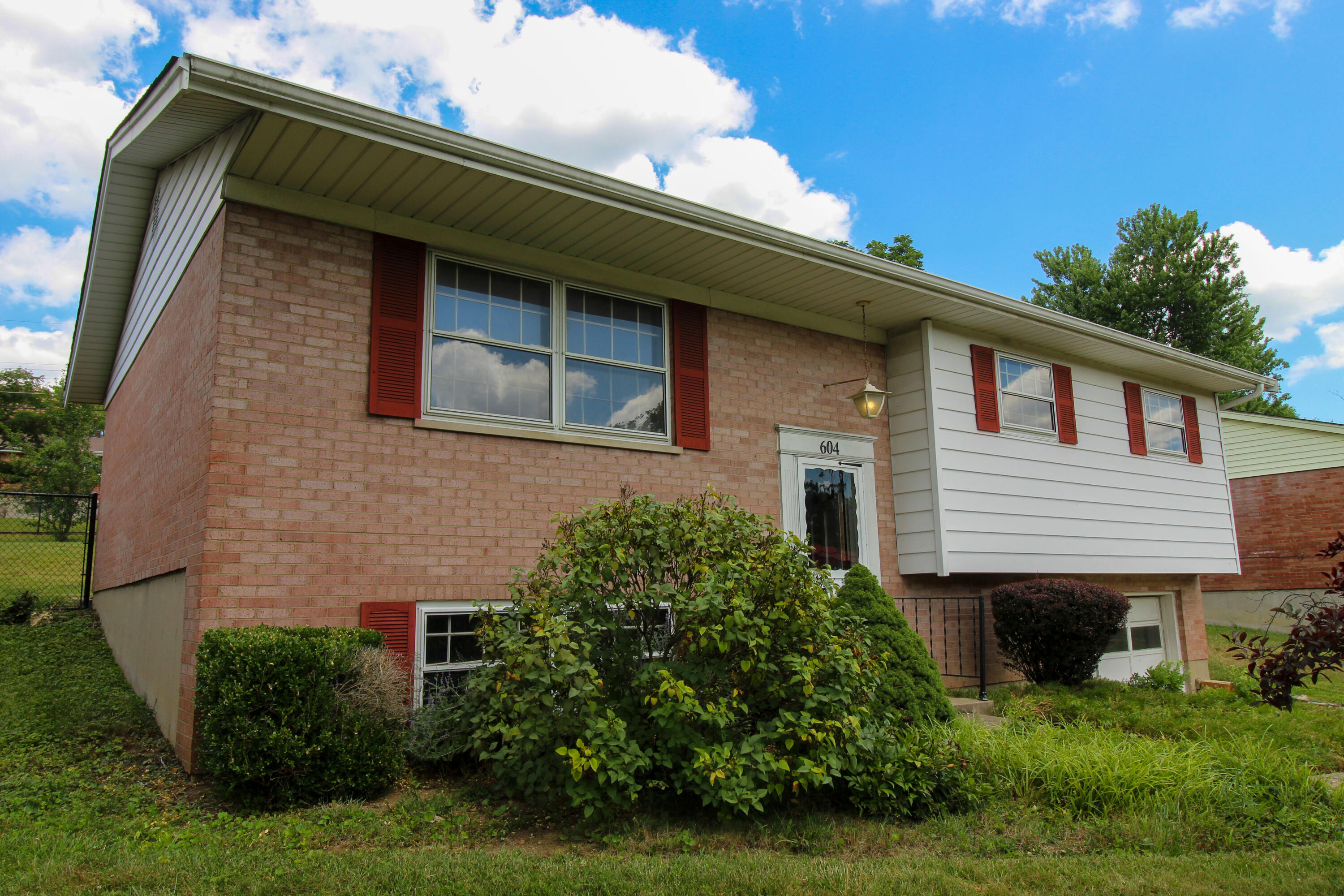 604 Stevenson Road Erlanger, KY 41018 - Photo 4 of 36 Gallery Image 4