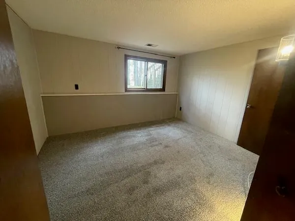 $2,100 | 873 Mccarty Street Northwest, Grand Rapids, MI 49544