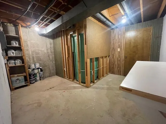 $2,100 | 873 Mccarty Street Northwest, Grand Rapids, MI 49544