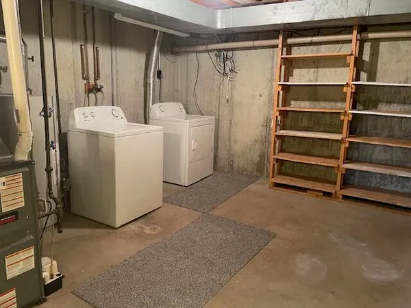 $2,100 | 873 Mccarty Street Northwest, Grand Rapids, MI 49544