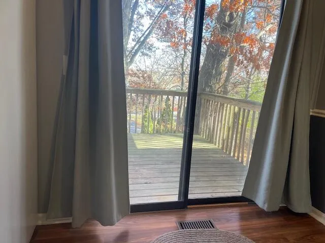 $2,100 | 873 Mccarty Street Northwest, Grand Rapids, MI 49544