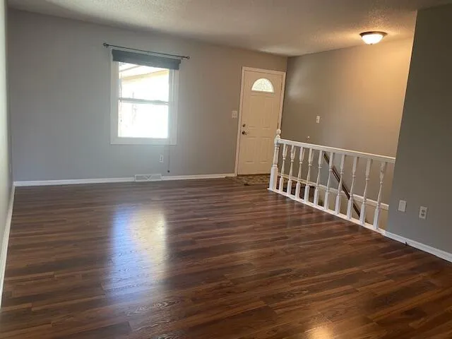 $2,100 | 873 Mccarty Street Northwest, Grand Rapids, MI 49544