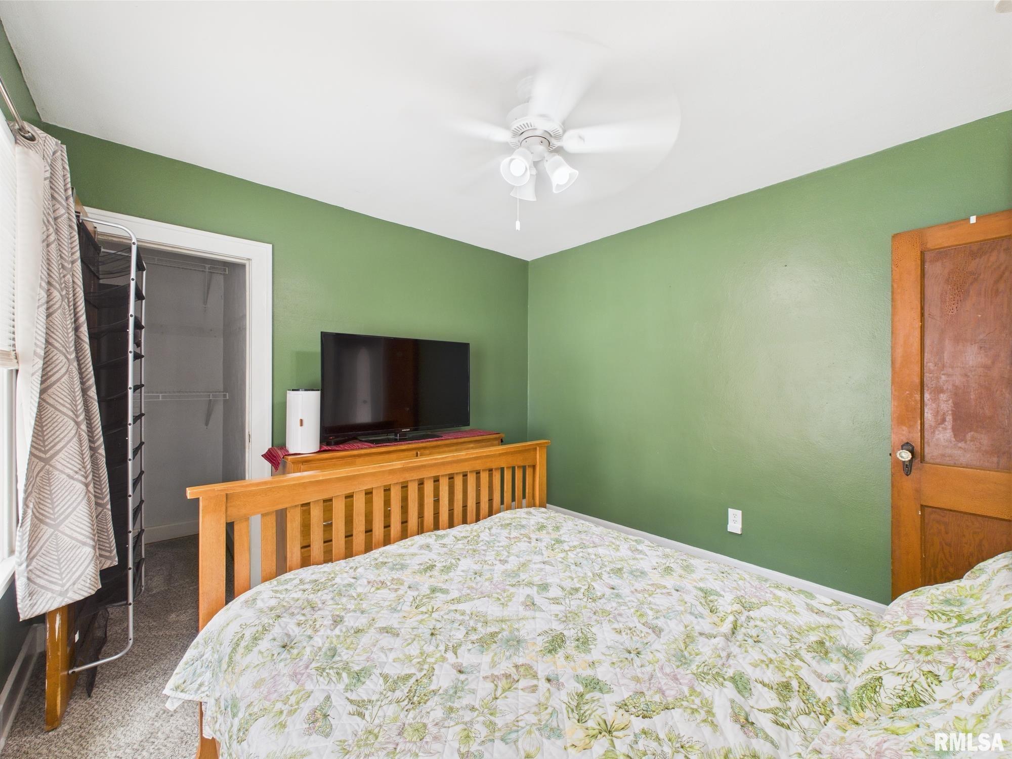 2417 Yale Boulevard Springfield, IL 62703 - Photo 13 of 19