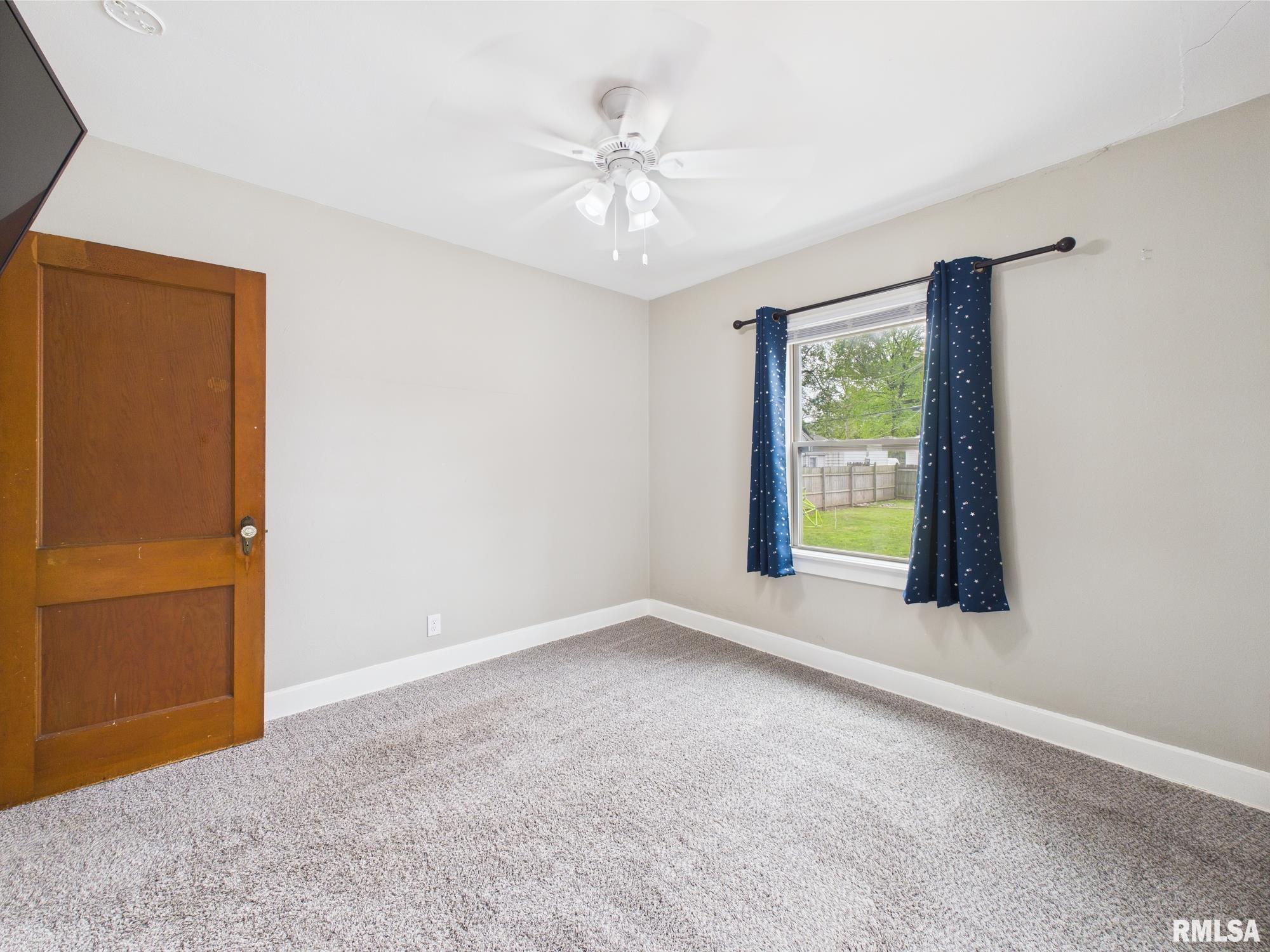 2417 Yale Boulevard Springfield, IL 62703 - Photo 15 of 19