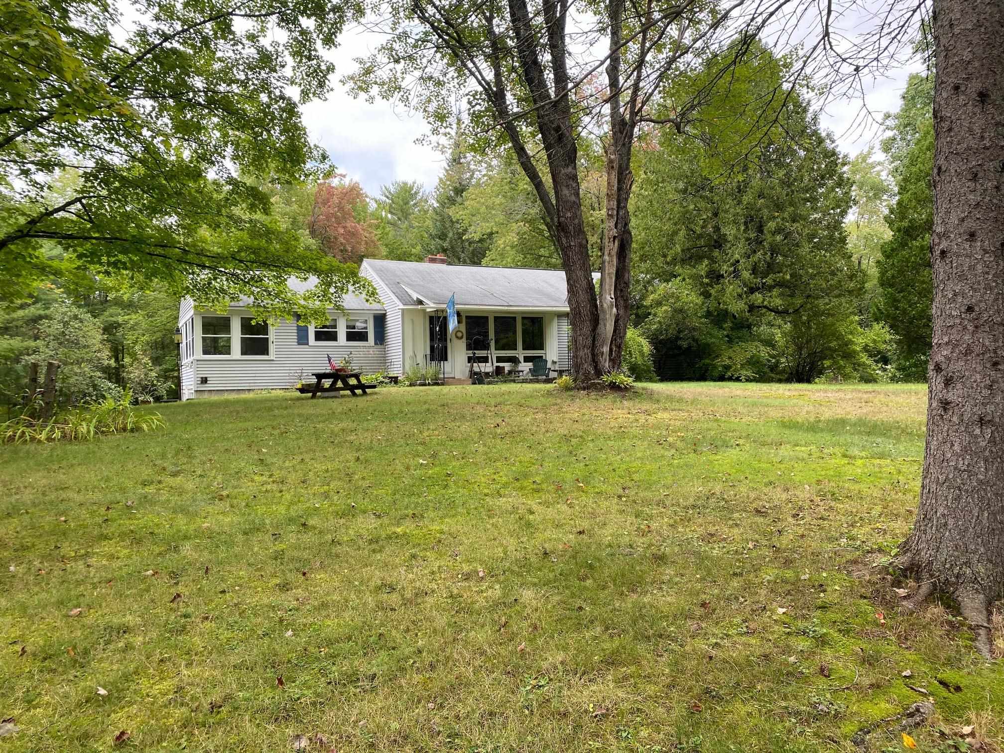20 Currier Road Concord, NH 03301 - Photo 2 of 37