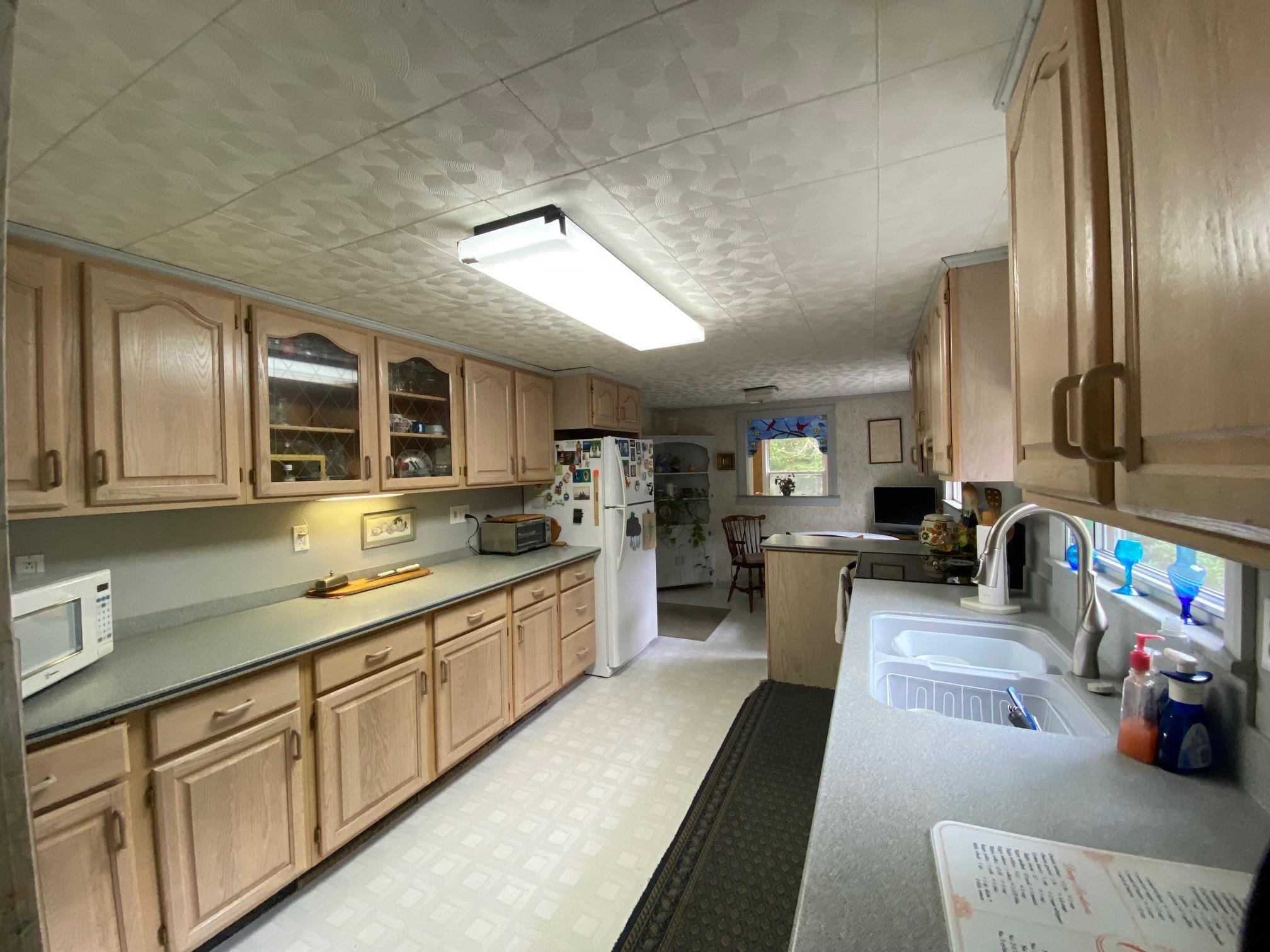20 Currier Road Concord, NH 03301 - Photo 4 of 37