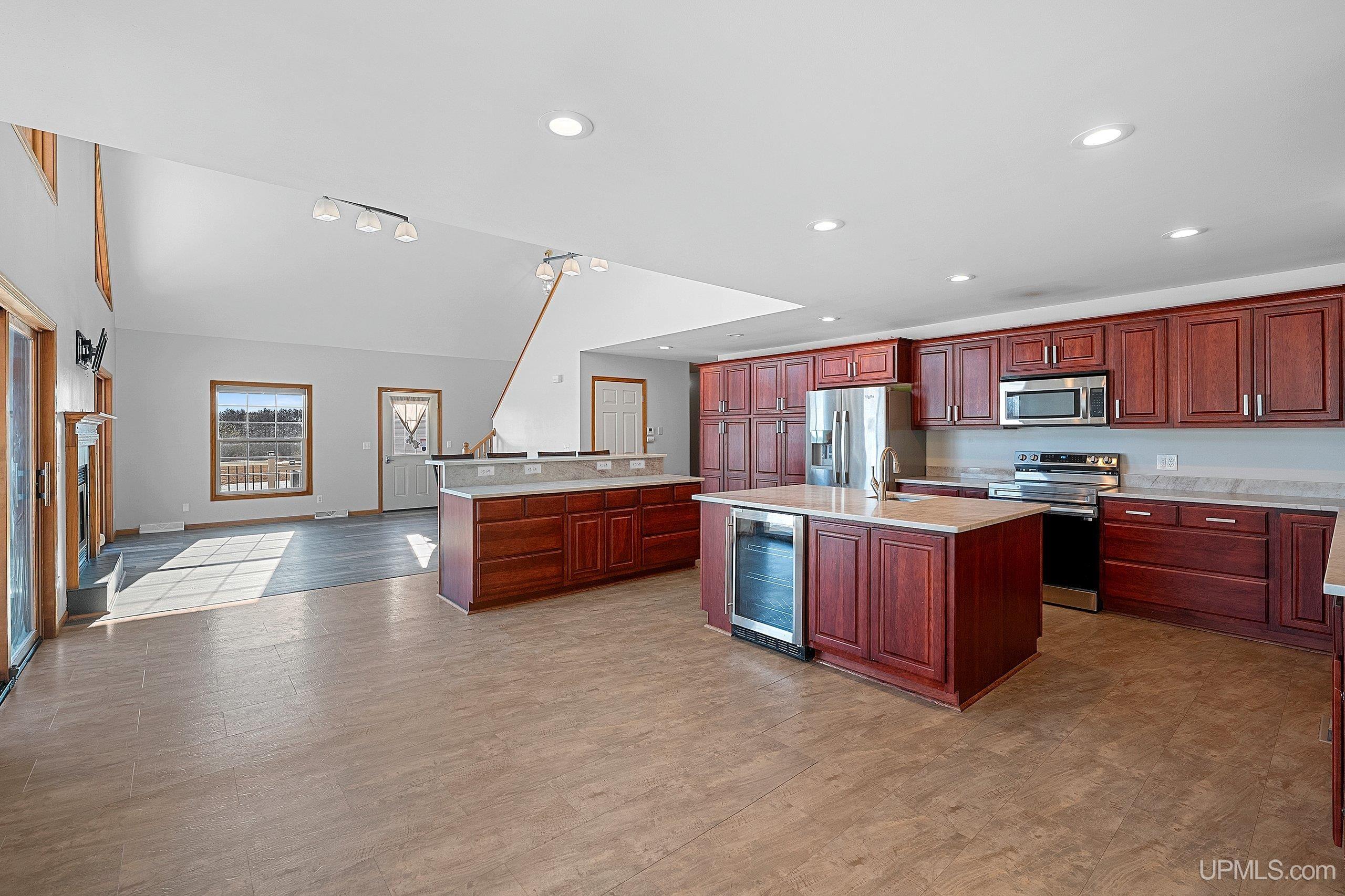 985 Van Ginkel Road Niagara, WI 54151 - Photo 8 of 26
