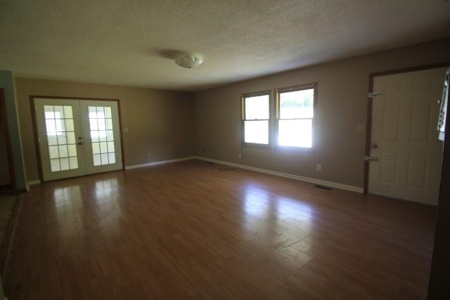 4683 Riley Creek Road Normandy, TN 37360 - Photo 2 of 13 Living Room