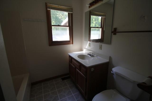 4683 Riley Creek Road Normandy, TN 37360 - Photo 8 of 13 Bathroom