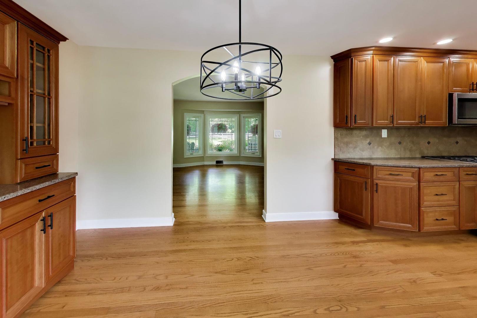 24331 North Kelsey Road Barrington, IL 60010 - Photo 7 of 63
