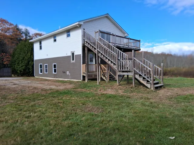 $379,000 | 17 Dickey Lane, Bowdoin, ME 04287