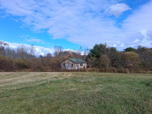 $379,000 | 17 Dickey Lane, Bowdoin, ME 04287