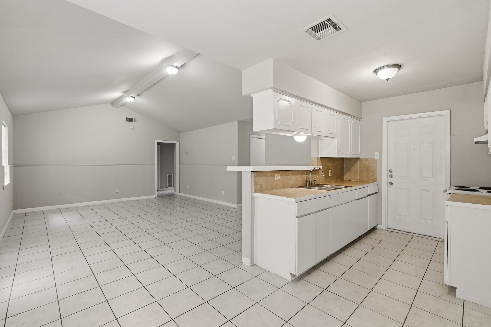 5239 Selinsky Road Houston, TX 77048 - Photo 8 of 18 Gallery Image 8