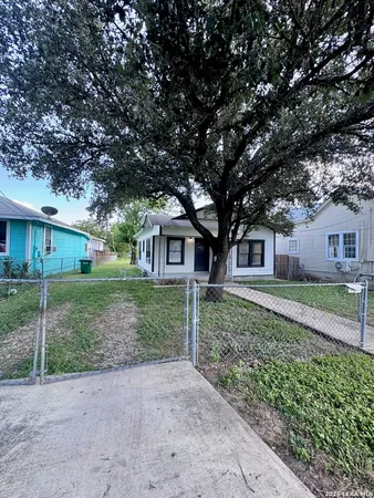 $1,250 | 830 Texas Avenue, San Antonio, TX 78201
