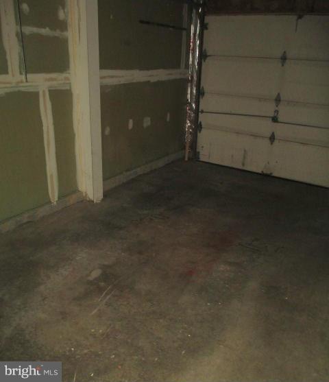 6314 Red Haven Road Columbia, MD 21045 - Photo 16 of 19 Garage