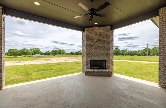$599,900 | 104 Prairie Winds Drive, Poolville, TX 76487