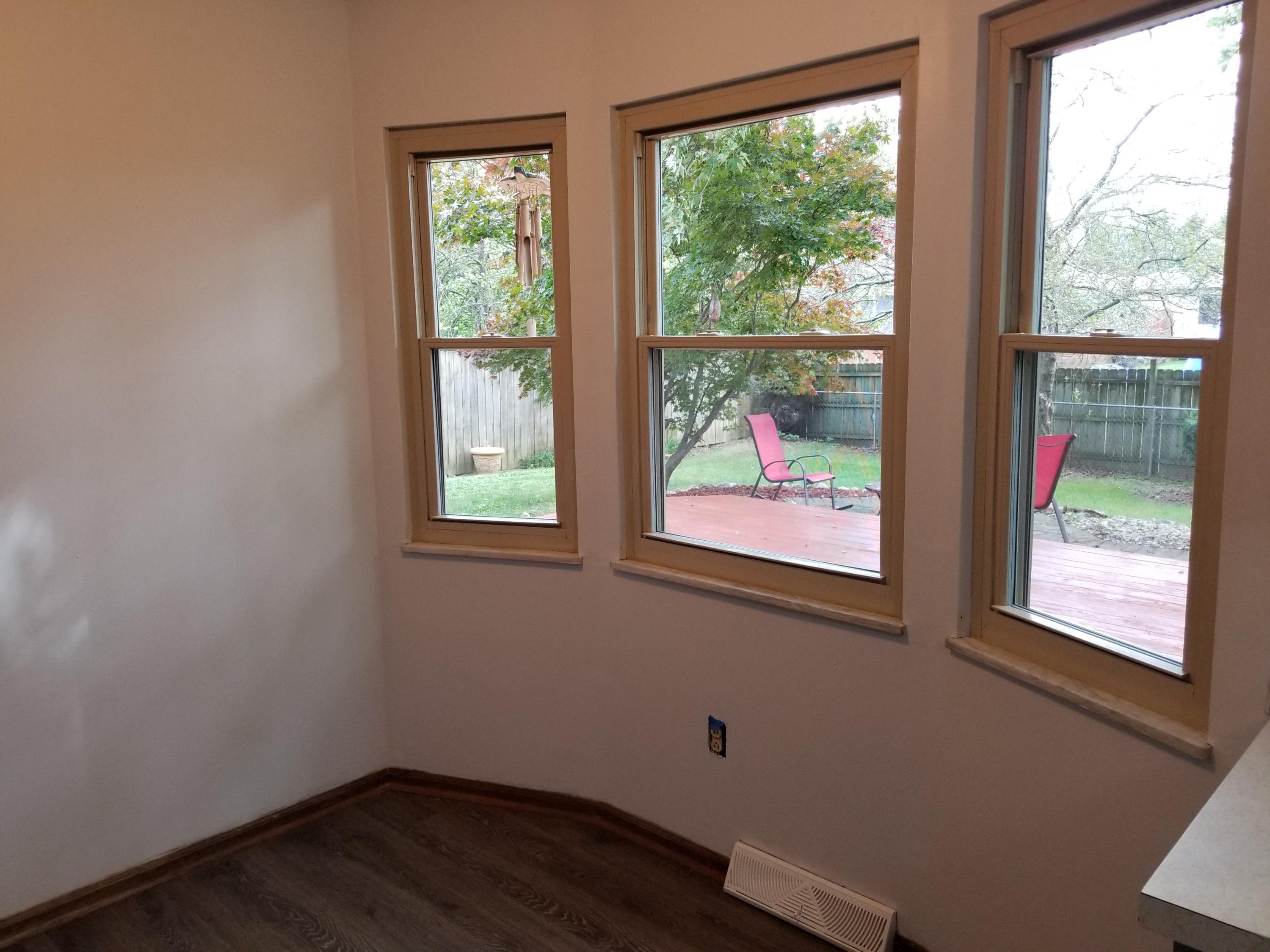 1915 Fairhaven Road Columbus, OH 43229 - Photo 9 of 28 Gallery Image 9