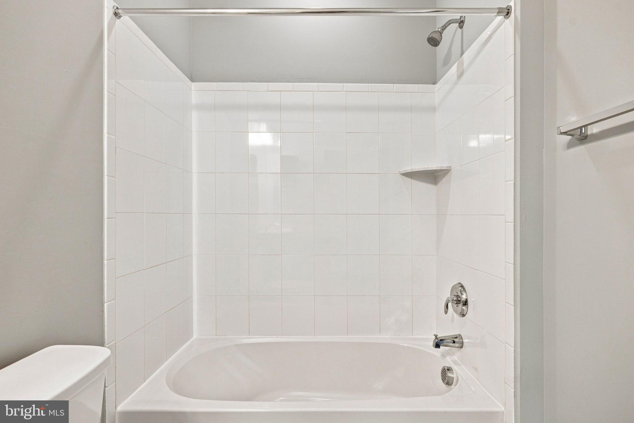 1108 Ribbon Limestone Terrace Southeast Leesburg, VA 20175 - Photo 23 of 36 Gallery Image 23