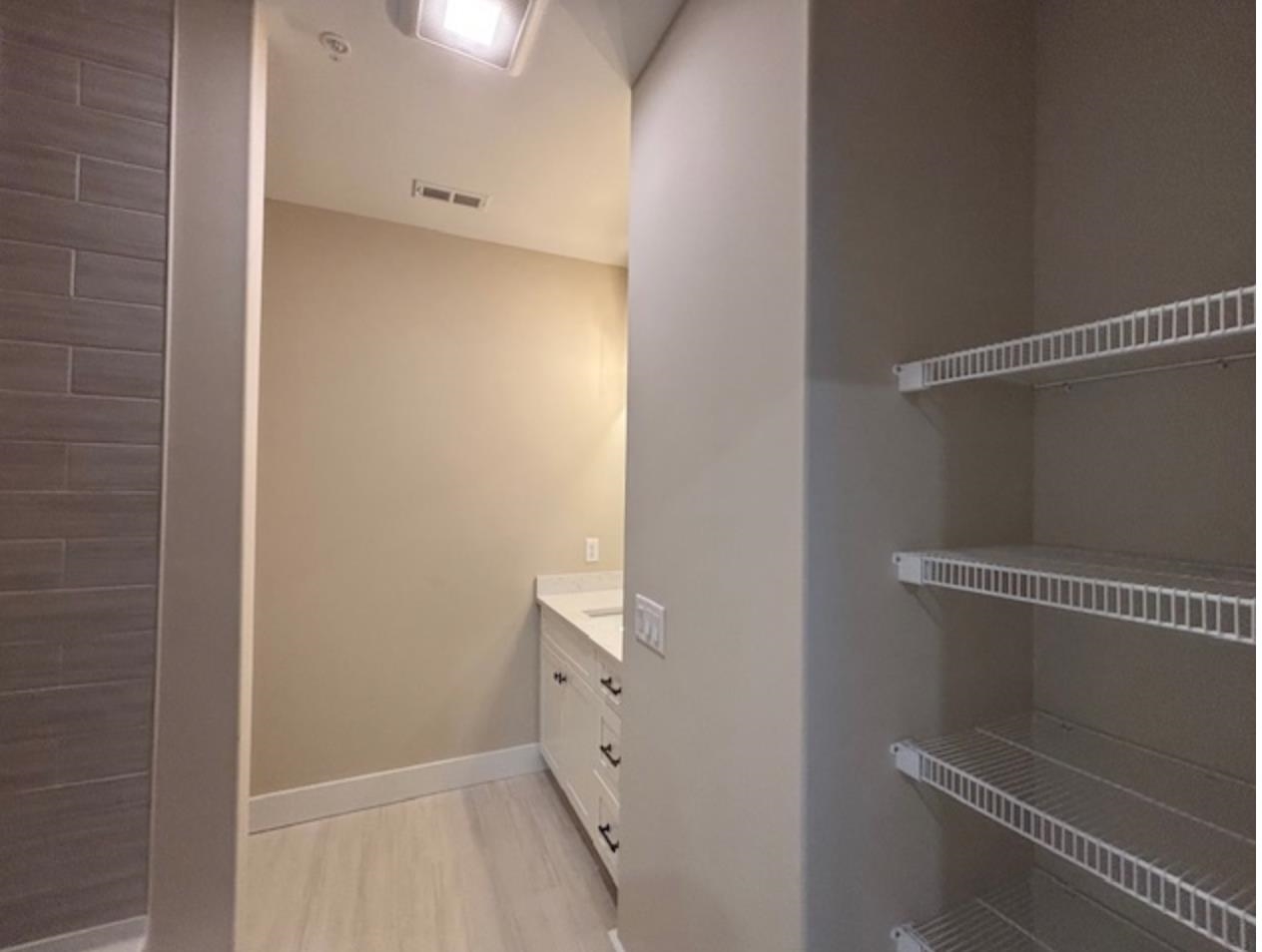 32 Charter Street, Unit 5 Exeter, NH 03833 - Photo 13 of 25 Gallery Image 13