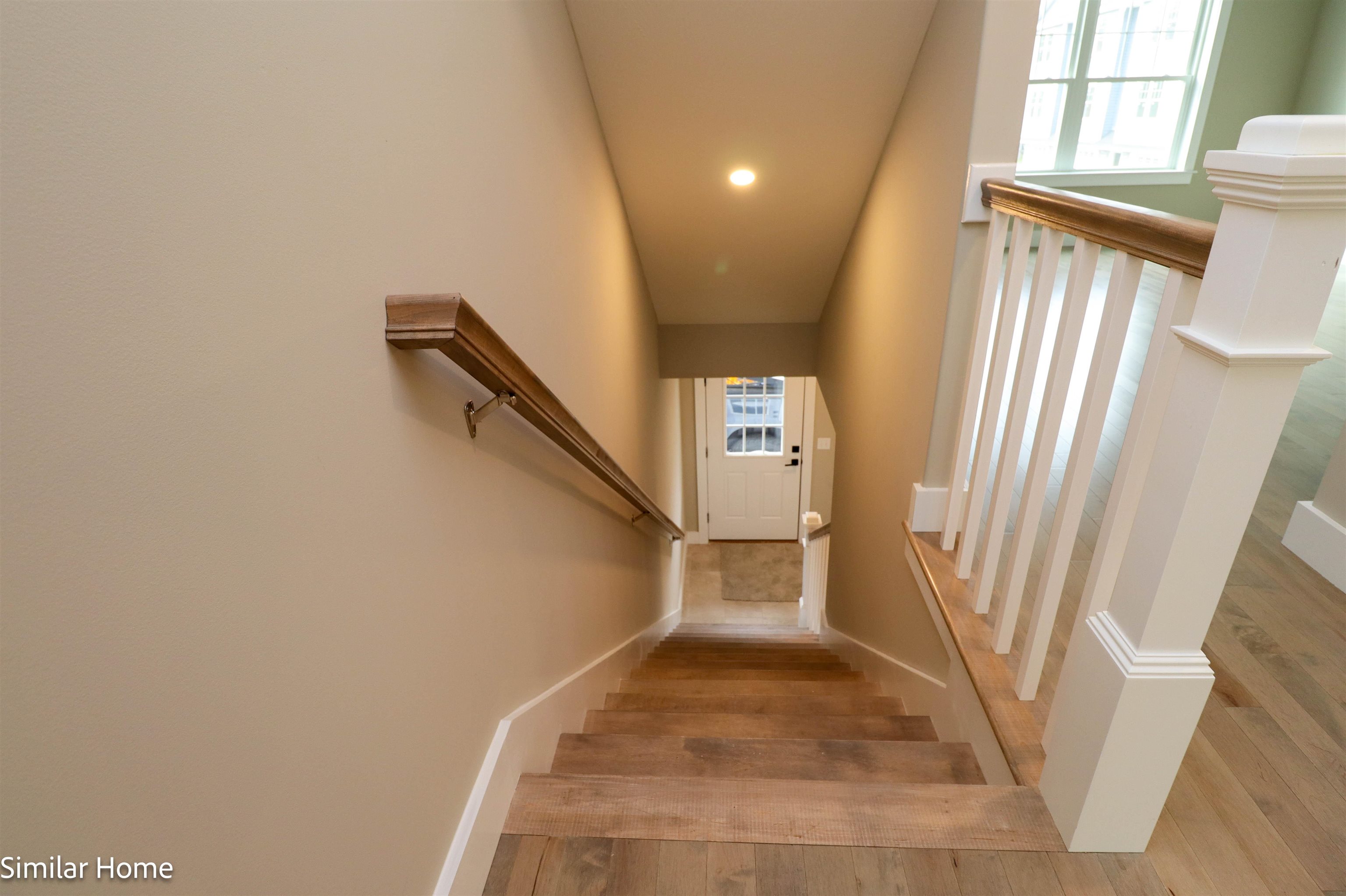 32 Charter Street, Unit 5 Exeter, NH 03833 - Photo 9 of 25 Gallery Image 9