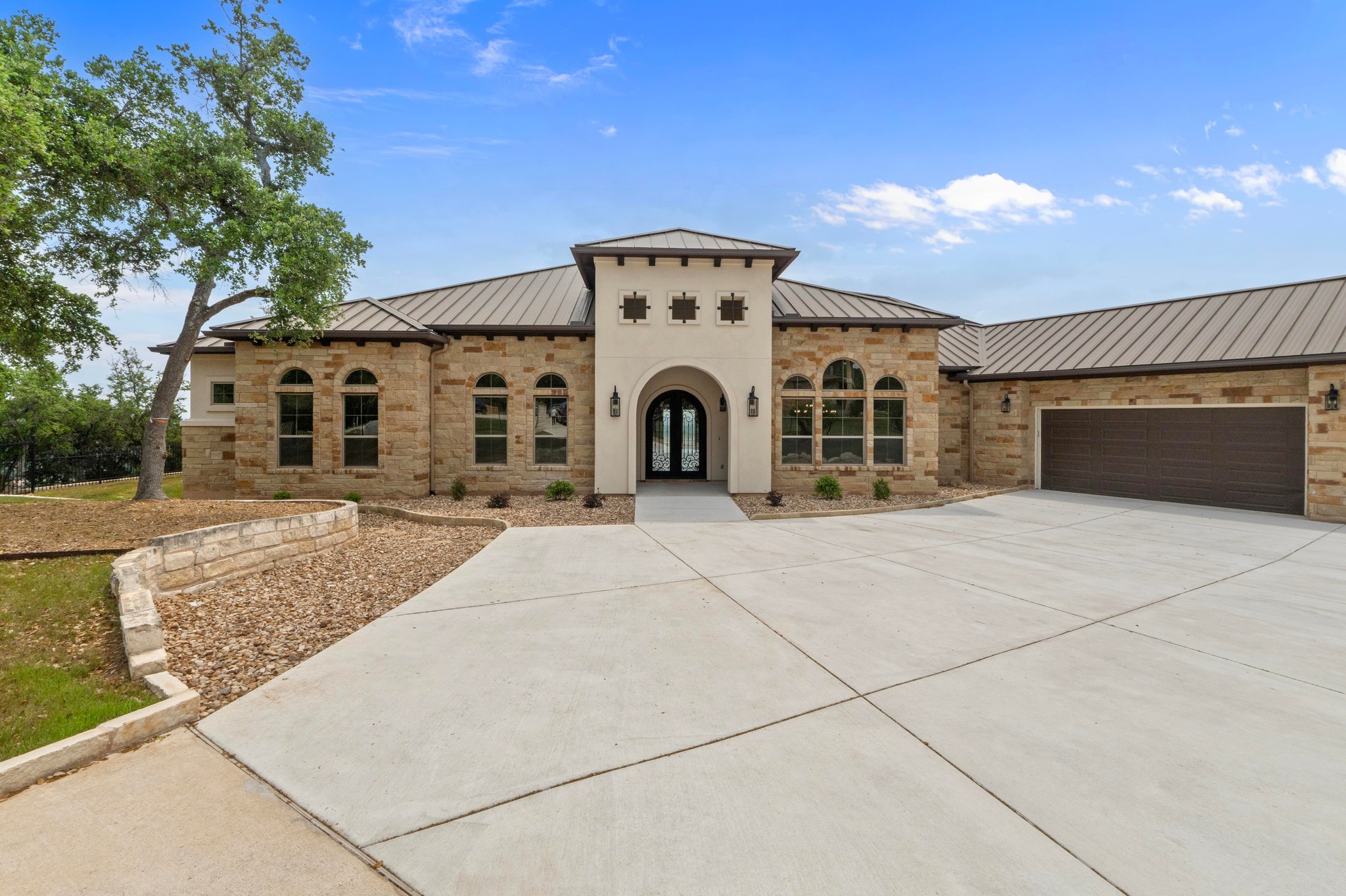 8295 Lime Creek Road Volente, TX 78641 - Photo 5 of 40