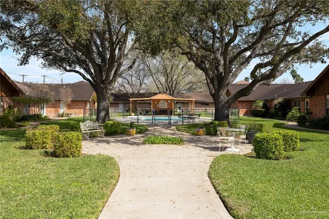 $1,350 | 415 South Westgate Drive, Unit 22, Weslaco, TX 78596