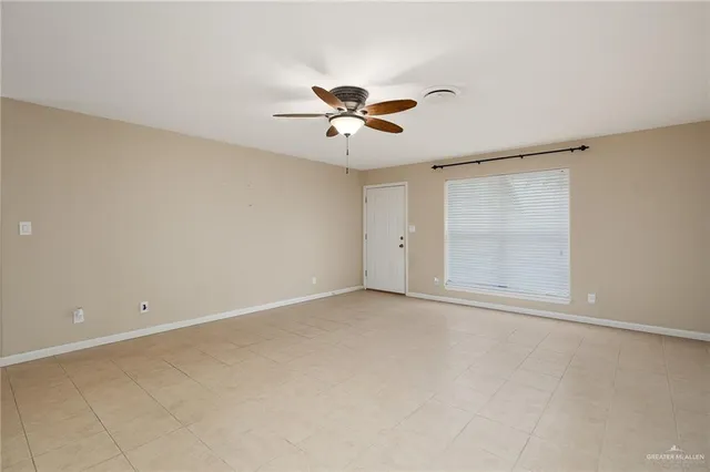 $1,350 | 415 South Westgate Drive, Unit 22, Weslaco, TX 78596