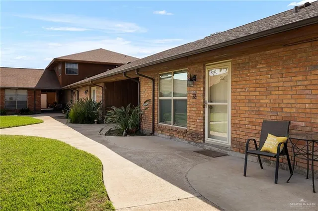 $1,350 | 415 South Westgate Drive, Unit 22, Weslaco, TX 78596