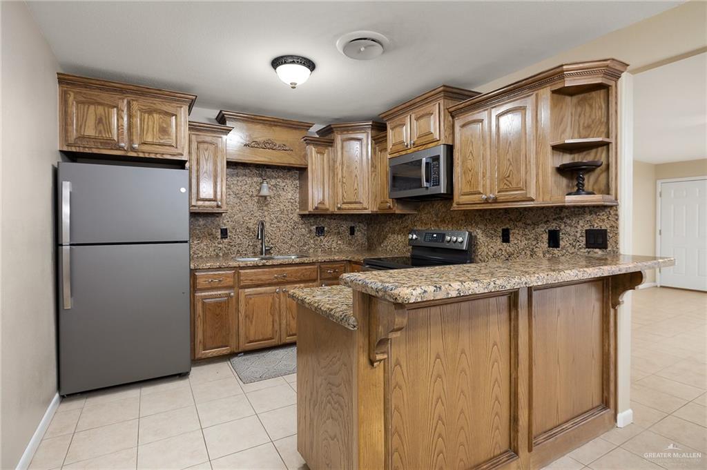 415 South Westgate Drive, Unit 22 Weslaco, TX 78596 - Photo 8 of 19