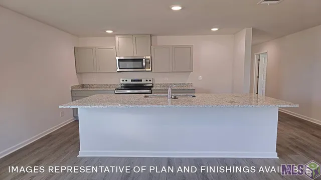 $227,900 | 14271 Monmouth Avenue, Denham Springs, LA 70726