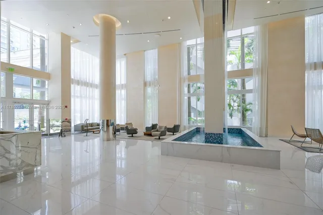 $475,000 | 41 Southeast 5th Street, Unit 406, Miami, FL 33131