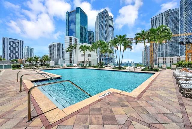 $475,000 | 41 Southeast 5th Street, Unit 406, Miami, FL 33131