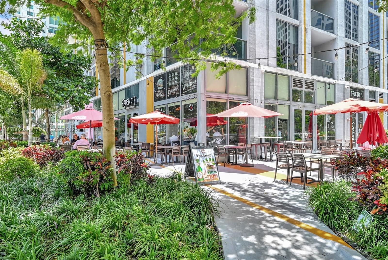 41 Southeast 5th Street, Unit 406 Miami, FL 33131 - Photo 67 of 68 a view of street with sitting area