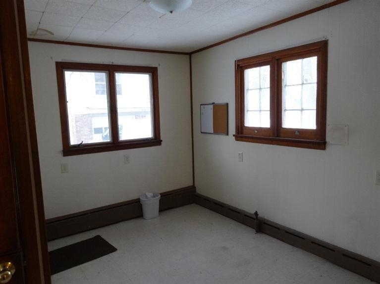 8936 Kleinman Road Highland, IN 46322 - Photo 7 of 10 767x574