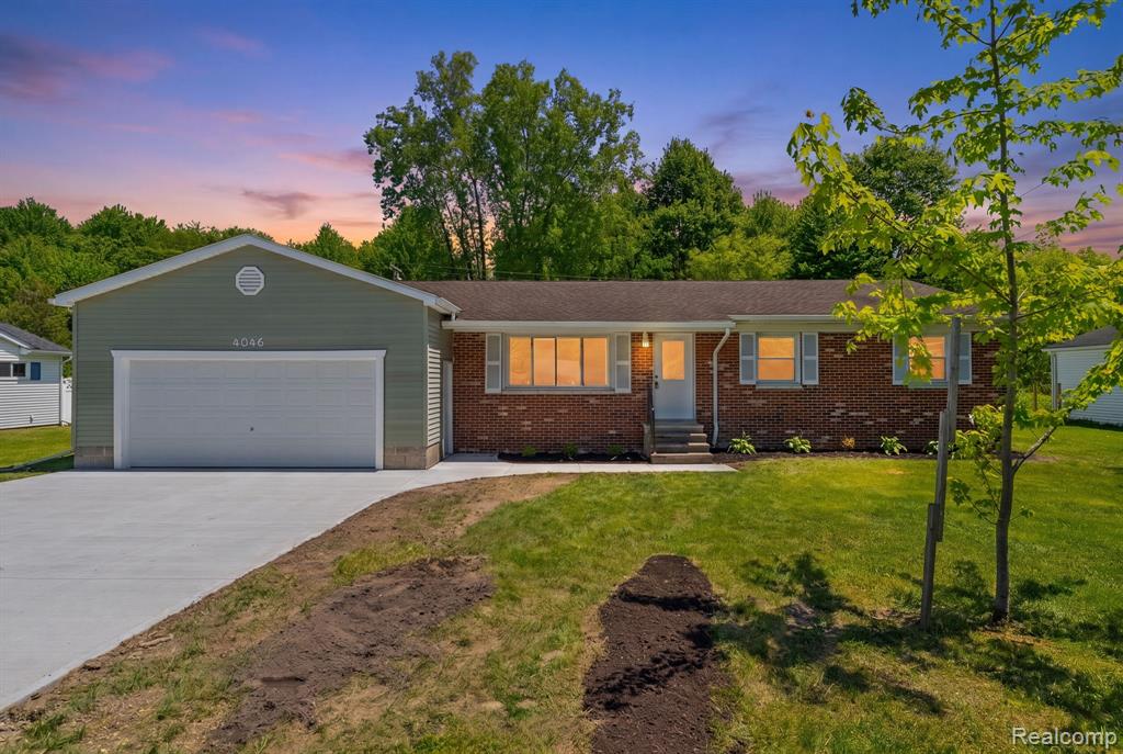 4046 State Road Fort Gratiot, MI 48059 - Photo 2 of 38